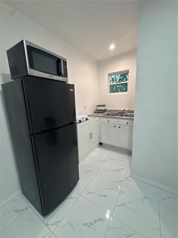 1512 W SITKA STREET, Tampa, FL 33604