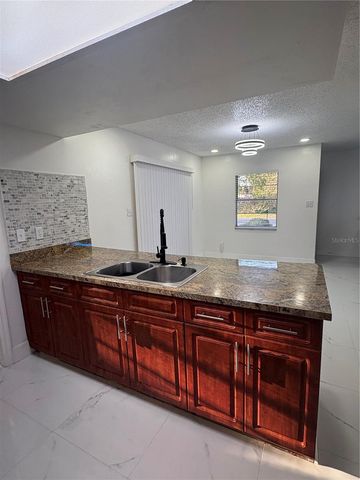 1512 W SITKA STREET, Tampa, FL 33604