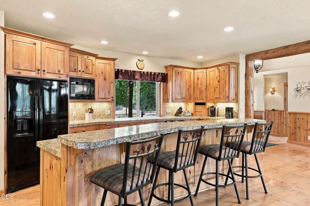 18211 Oregon Loop 1, Sunriver, OR 97707