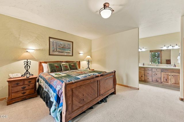18211 Oregon Loop 1, Sunriver, OR 97707