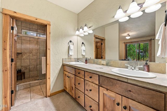 18211 Oregon Loop 1, Sunriver, OR 97707