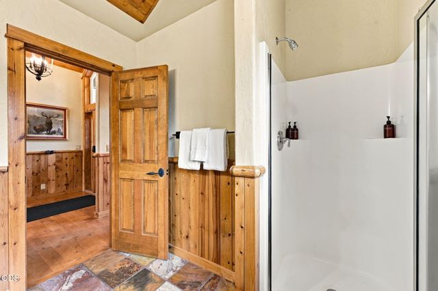 18211 Oregon Loop 1, Sunriver, OR 97707