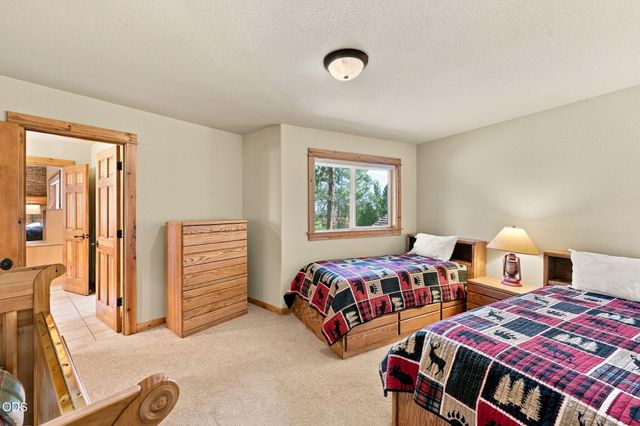 18211 Oregon Loop 1, Sunriver, OR 97707