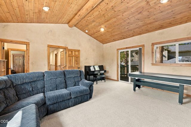 18211 Oregon Loop 1, Sunriver, OR 97707