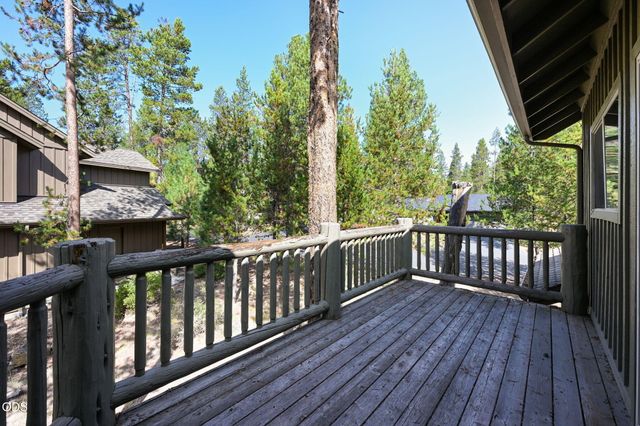 18211 Oregon Loop 1, Sunriver, OR 97707