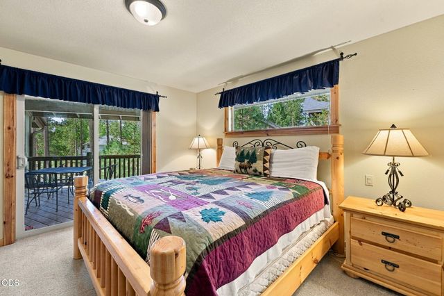 18211 Oregon Loop 1, Sunriver, OR 97707