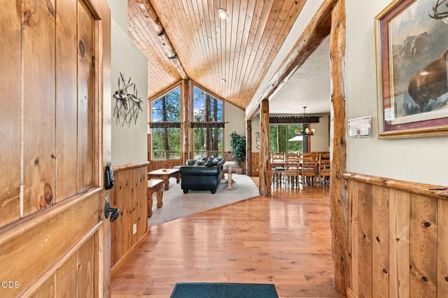 18211 Oregon Loop 1, Sunriver, OR 97707