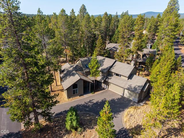 18211 Oregon Loop 1, Sunriver, OR 97707