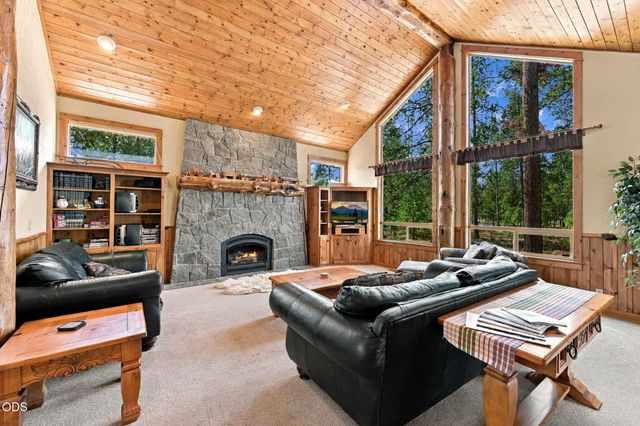 18211 Oregon Loop 1, Sunriver, OR 97707