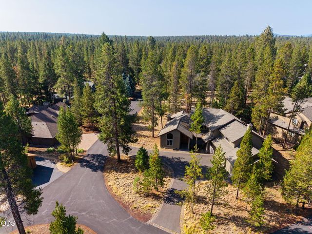 18211 Oregon Loop 1, Sunriver, OR 97707