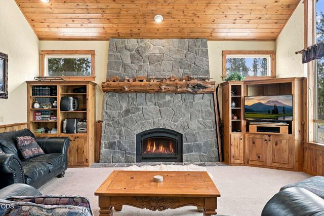 18211 Oregon Loop 1, Sunriver, OR 97707