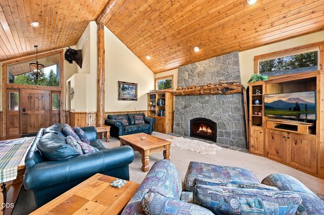 18211 Oregon Loop 1, Sunriver, OR 97707