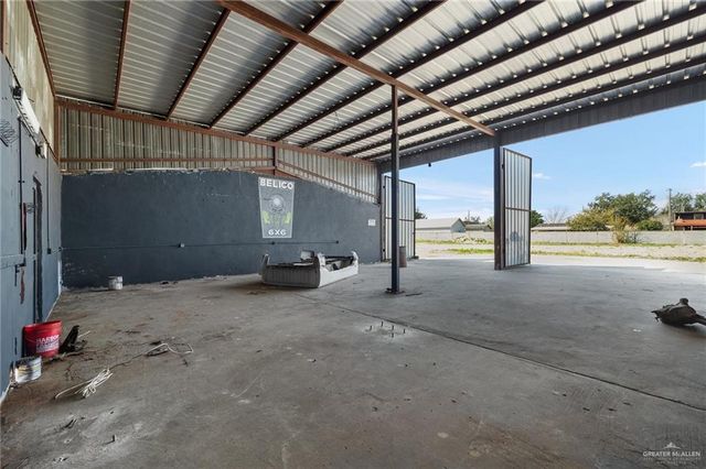 708 E Main Avenue, Alton, TX 78573