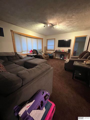 1617 N 90th Street, Omaha, NE 68114