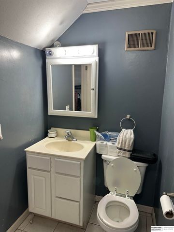 1617 N 90th Street, Omaha, NE 68114