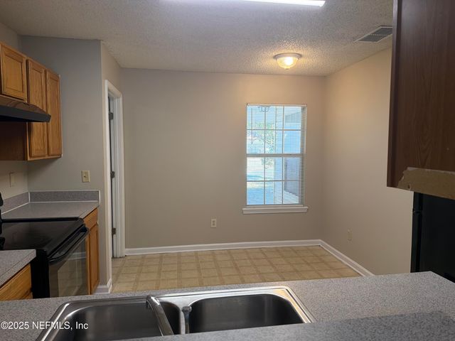 11114 STANLEY STEAMER Lane, Jacksonville, FL 32246