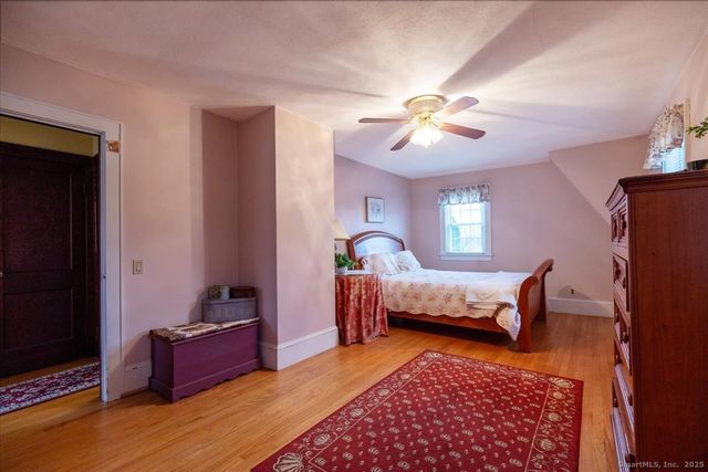 5 Spier Avenue, Enfield, CT 06082