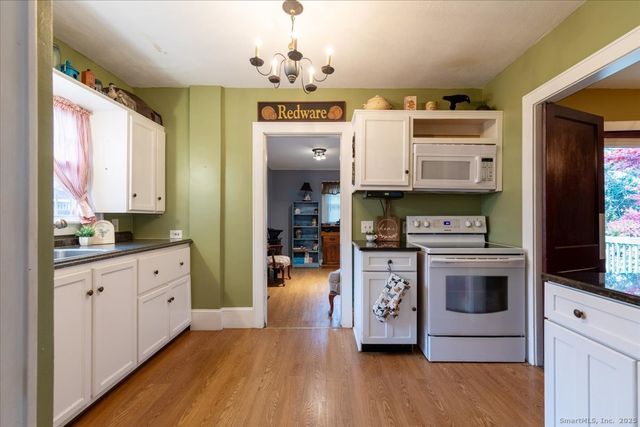 5 Spier Avenue, Enfield, CT 06082