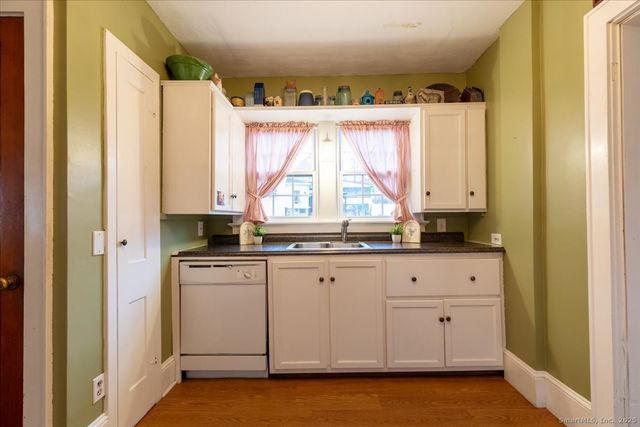 5 Spier Avenue, Enfield, CT 06082