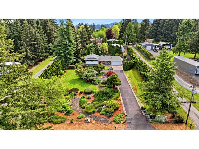 16204 Se BEL AIR Dr, Damascus, OR 97089