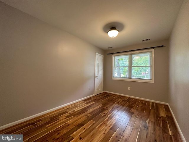 4825 KEMPAIR DR, Woodbridge, VA 22193