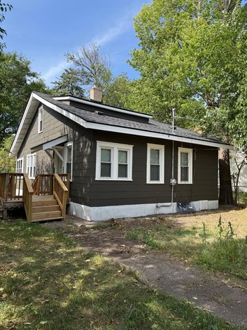 2439 15th Avenue S, Minneapolis, MN 55404