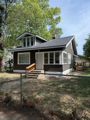 2439 15th Avenue S, Minneapolis, MN 55404