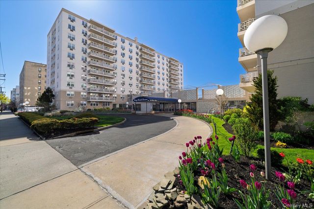 430 Shore Rd 8 H, Long Beach, NY 11561