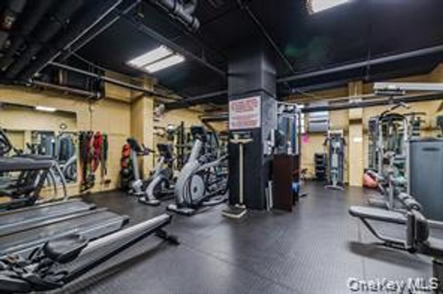 430 Shore Rd 8 H, Long Beach, NY 11561