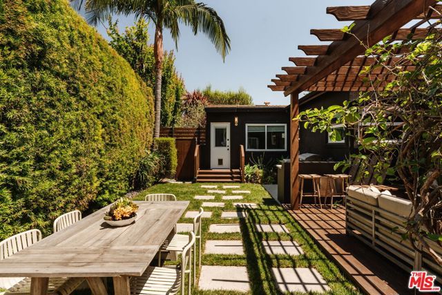 12023 Aneta Street, Culver City, CA 90230