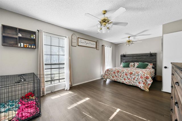 824 Bailey Drive, Cedar Hill, TX 75104