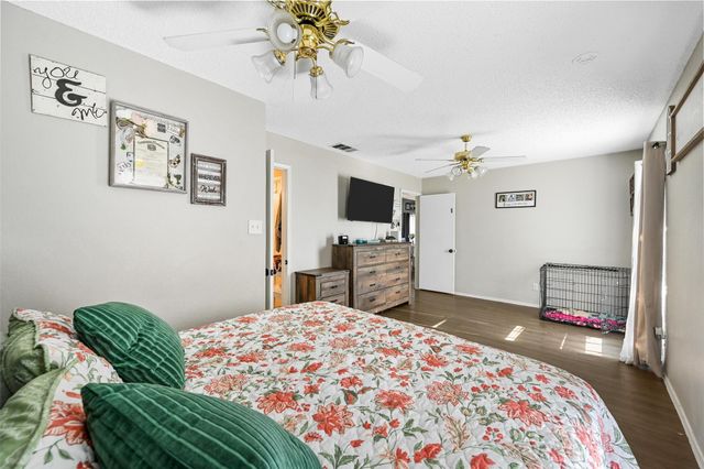 824 Bailey Drive, Cedar Hill, TX 75104