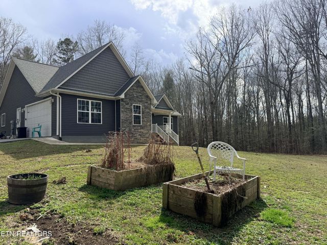 1063 Circle Drive, Jamestown, TN 38556