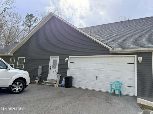 1063 Circle Drive, Jamestown, TN 38556