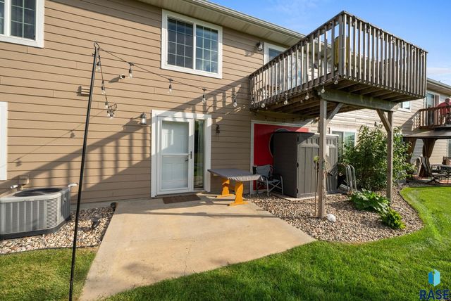1113 N Lalley Ln Lane, Sioux Falls, SD 57107