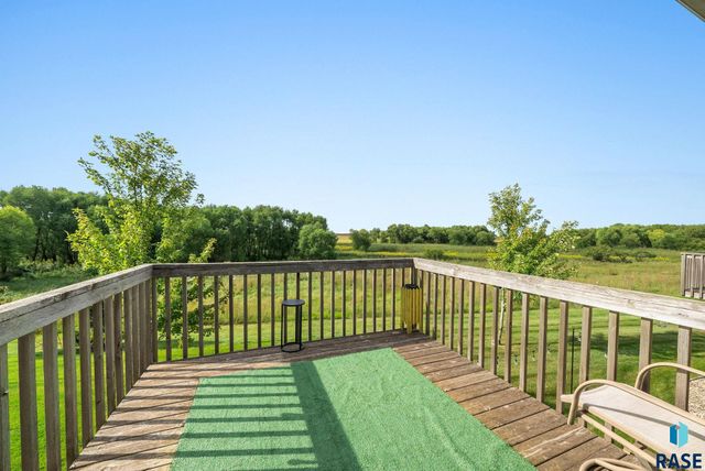 1113 N Lalley Ln Lane, Sioux Falls, SD 57107