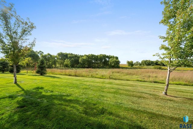 1113 N Lalley Ln Lane, Sioux Falls, SD 57107