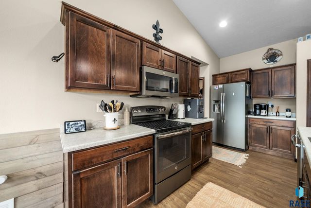 1113 N Lalley Ln Lane, Sioux Falls, SD 57107