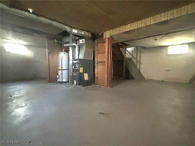 2909 Denver Avenue, Lorain, OH 44055