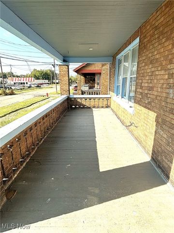 2909 Denver Avenue, Lorain, OH 44055