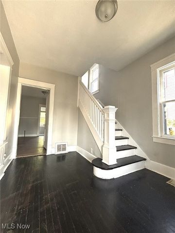 2909 Denver Avenue, Lorain, OH 44055