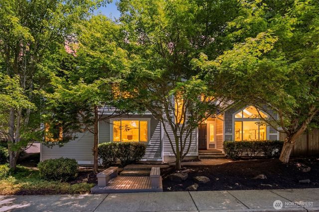 10521 NE 120th Street, Kirkland, WA 98034