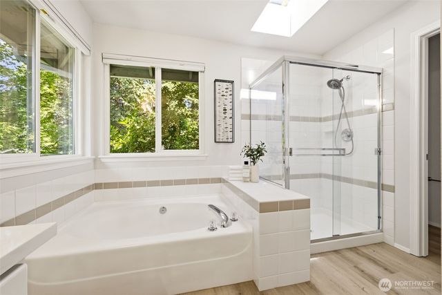10521 NE 120th Street, Kirkland, WA 98034