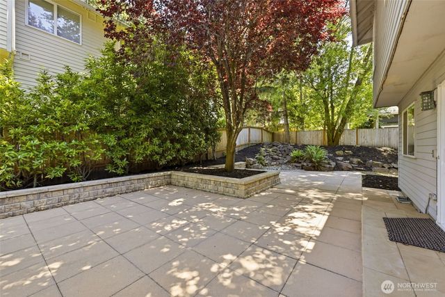 10521 NE 120th Street, Kirkland, WA 98034