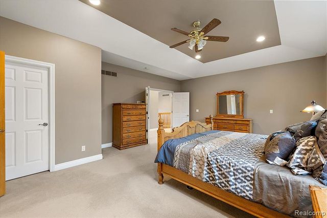 3725 Mountain Laurel Court, Oakland, MI 48363