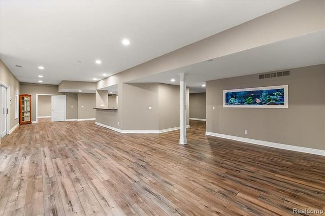 3725 Mountain Laurel Court, Oakland, MI 48363