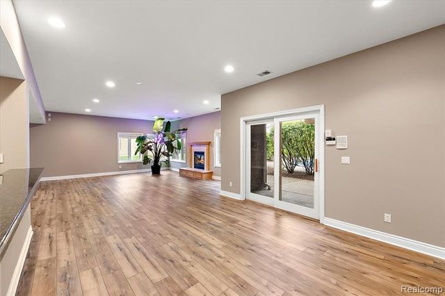3725 Mountain Laurel Court, Oakland, MI 48363