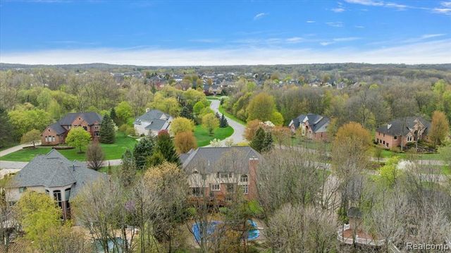 3725 Mountain Laurel Court, Oakland, MI 48363