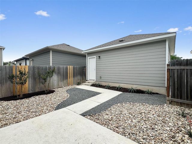 1713 Yaupon Grove LN, Leander, TX 78641