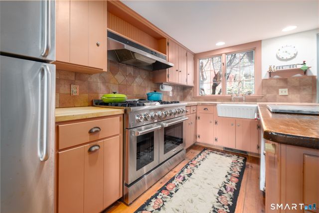 58 Good Hill Road, Woodbury, CT 06798